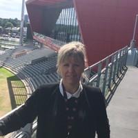 Liz Cooper