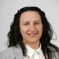 Iris K.