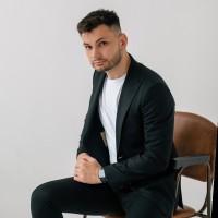 Максим Бужан