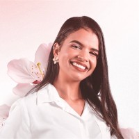 Larissa Souza