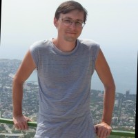 Юрий Резнов