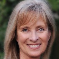 Glenda Farr