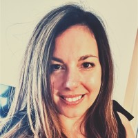 Véronique Bussières, Mba