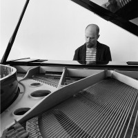Lukas McNally