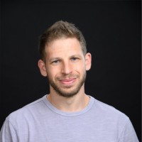 Nir Shacham