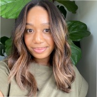 Amelia R.
