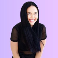 Rhi Johnson