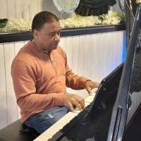 Dennis Garner