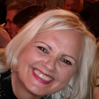 Julie Lynch