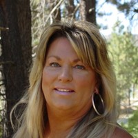 Vicki Droge