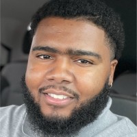 Tavares Holmes