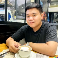 Adrian Mac Veloso