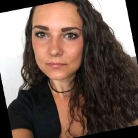 Mandy Van Mullekom