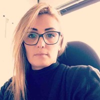 Stéphanie DISCAZAUX