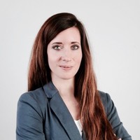 Nicole Weydknecht