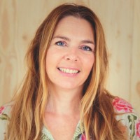Katja van der Weide