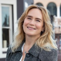 Suzanna Harvey