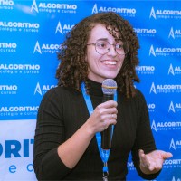 Rebbeca Lacerda