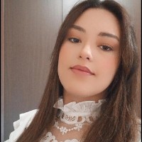 Emanuelle Pereira