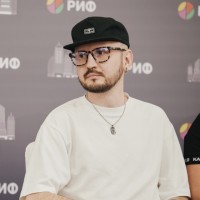 Андрей Низкохат