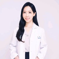 Yvonne Huang