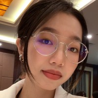 Nicole Zheng