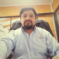 Roberto Flores