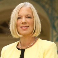 Debbie Freund