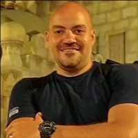 كريم حسين