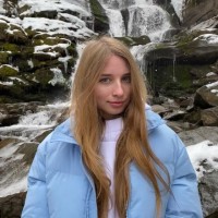 Андріaна Кіра