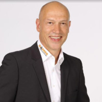 Ralph Dostmann