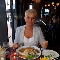 Corina Van Dijk