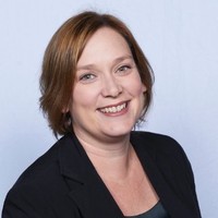 Mary Beth Holmes, Cae