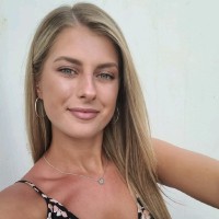 Lily Mogg