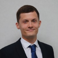 Simon Bennett