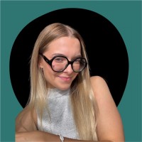 Lola Ménard