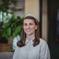 Ella Suggate
