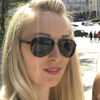 Илона Ли