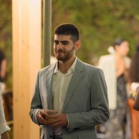 Nir Arad
