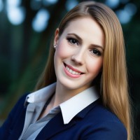 Dr. Miriam Sasse