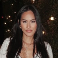 Tina B.