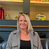Helen Lowe (Assoc Cipd)