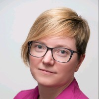 Gloria Jakab-Valkai