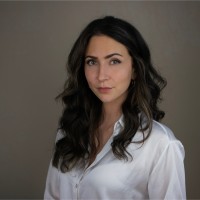 Julia Bartz