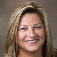 Laura Zurl, Realtor, Gri, Sres
