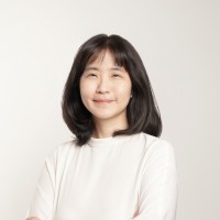 Iris (Hyoyoung) Kim