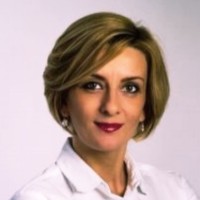 Adriana Pakozdi