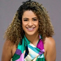 Eveliny Vieira