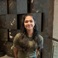 Praveena K