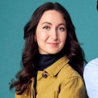 Eve Simmons